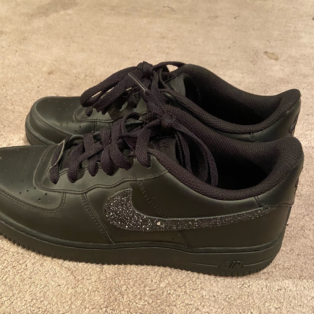 CUSTOM BLACK NIKE AF1